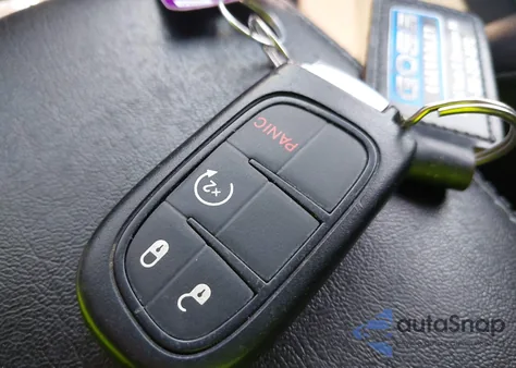 2019 Jeep Cherokee Latitude Plus 4X4 from USA, damaged, VIN 1C4PJMLBXKD142156